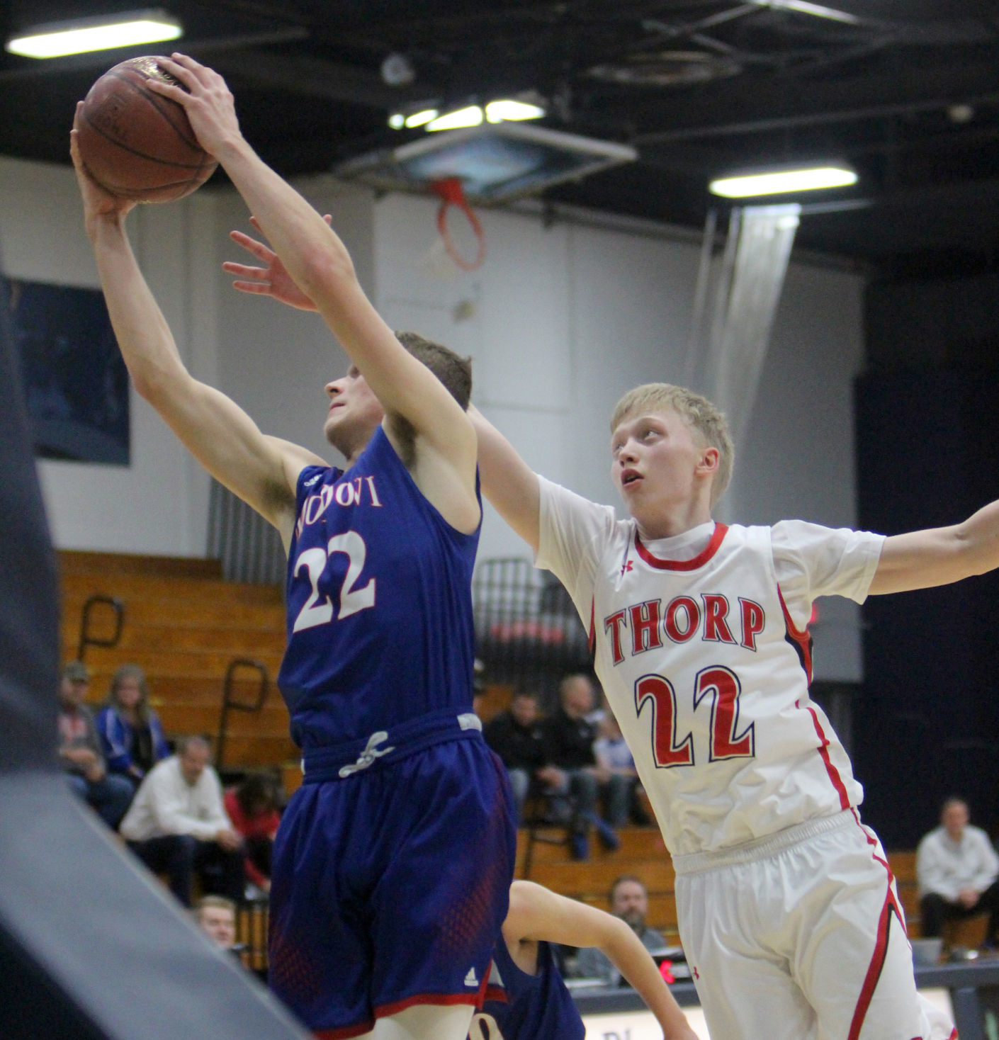 Thorp boys basketball vs Mondovi at UW-Stout 12-1-18